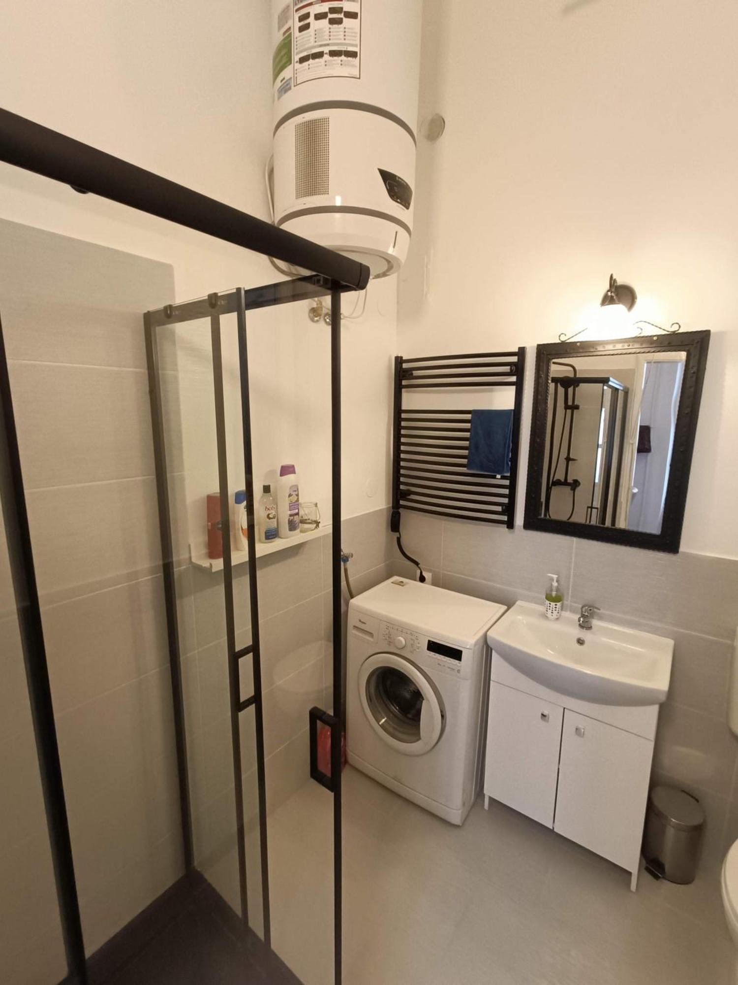 Sunshine Flat At The Blaha Apartament Budapesta